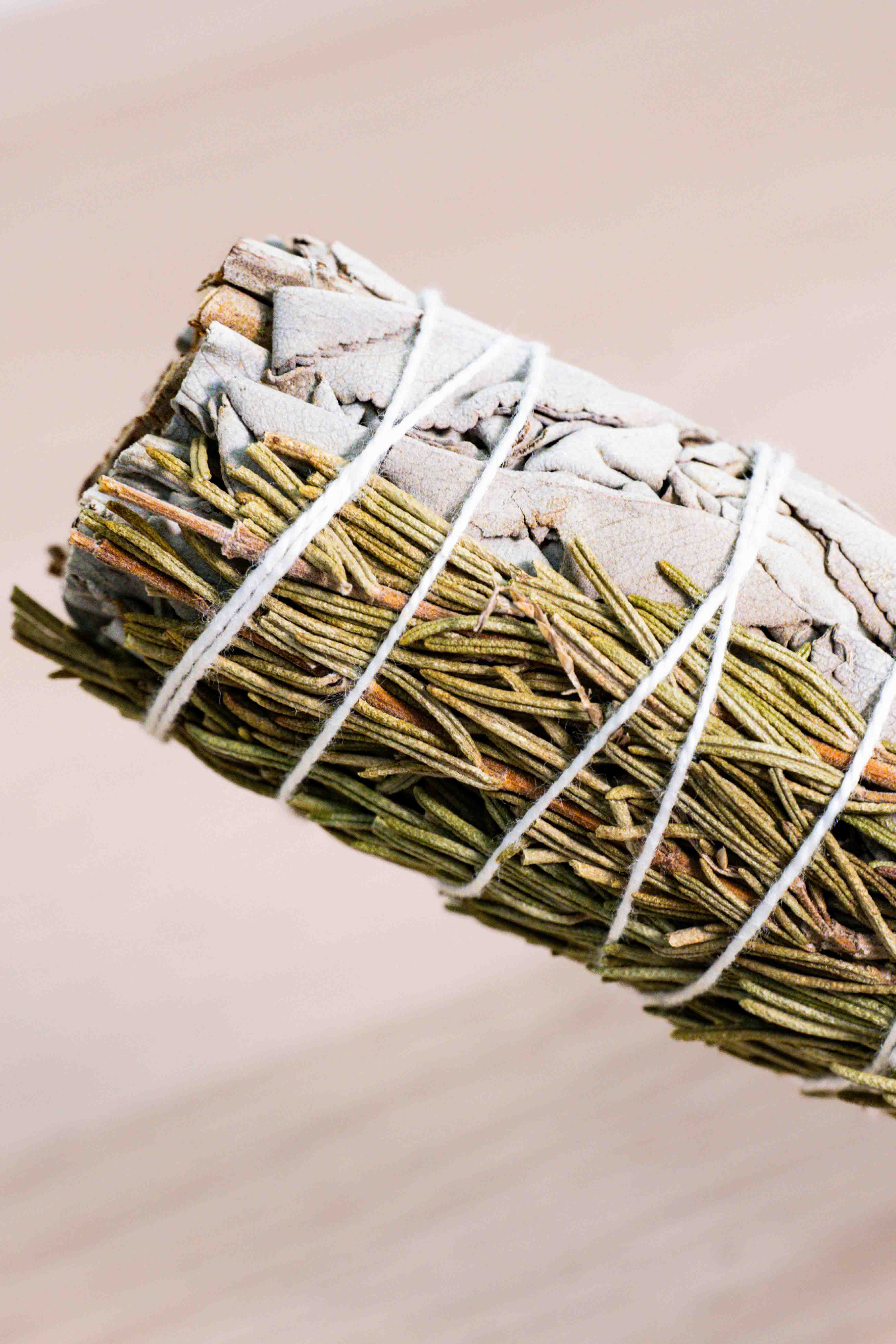 Atado de Salvia con Romero - Limpieza y Renovación Energética