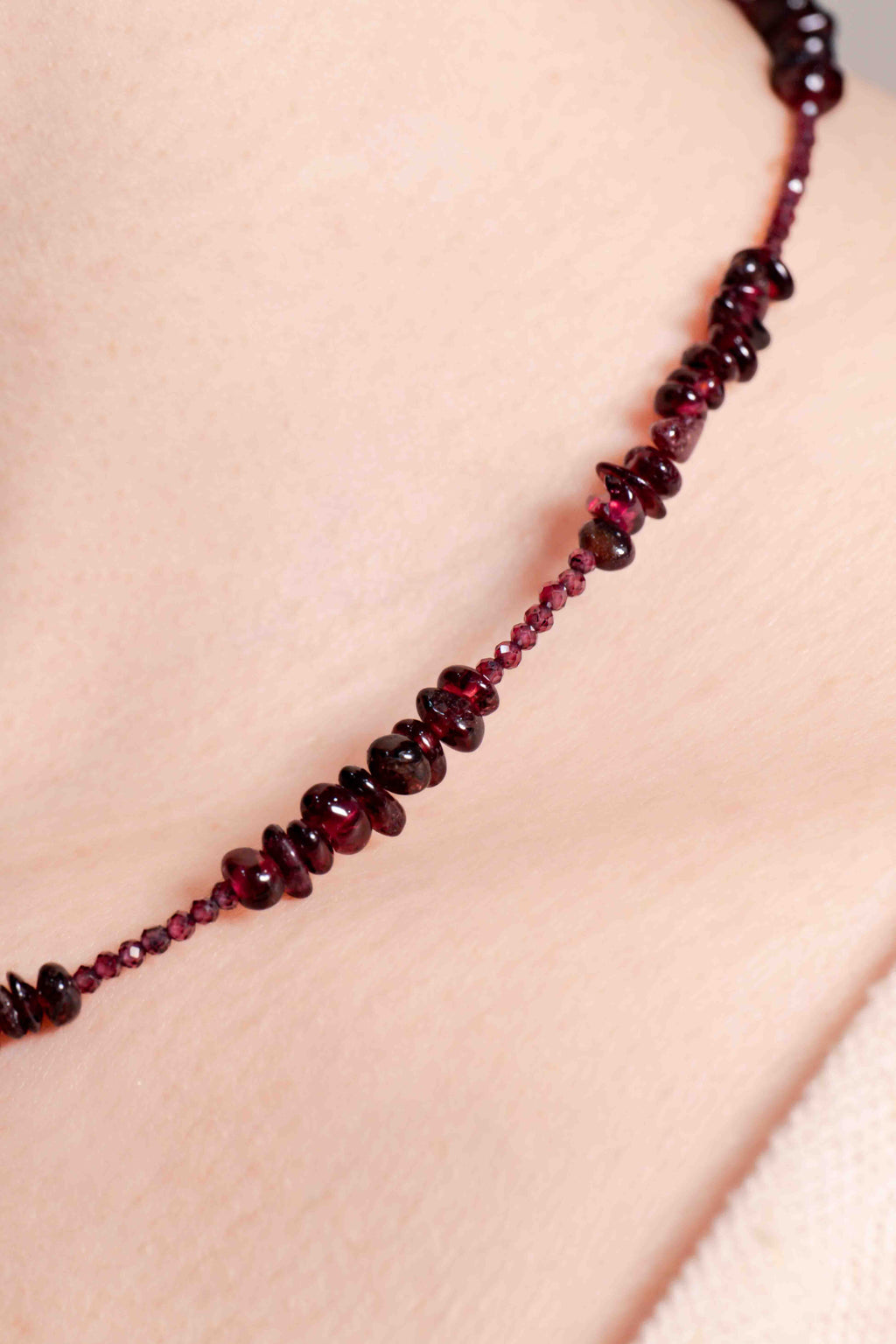 Collar de Granate hecho a mano