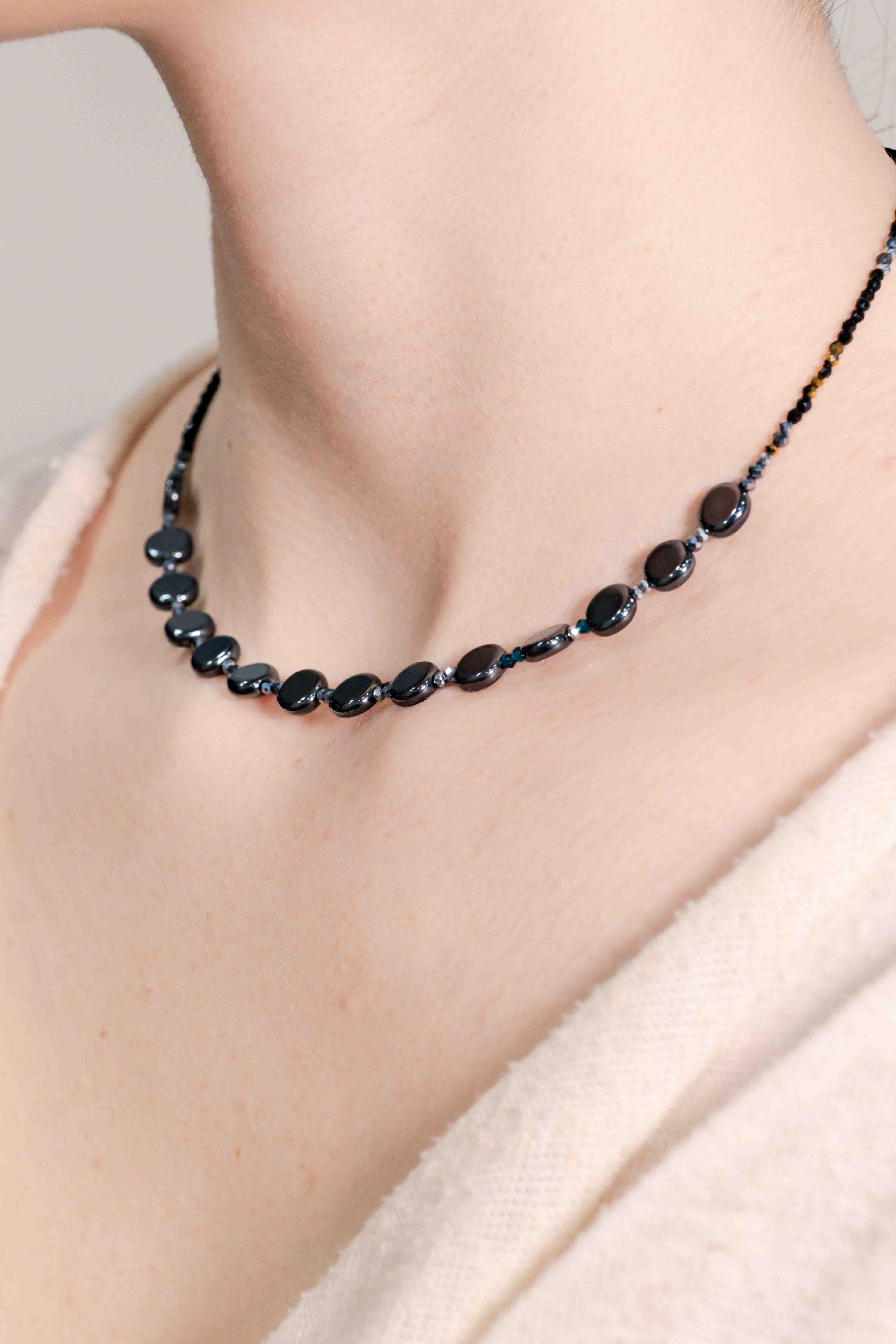Collar de Hematite hecho a mano
