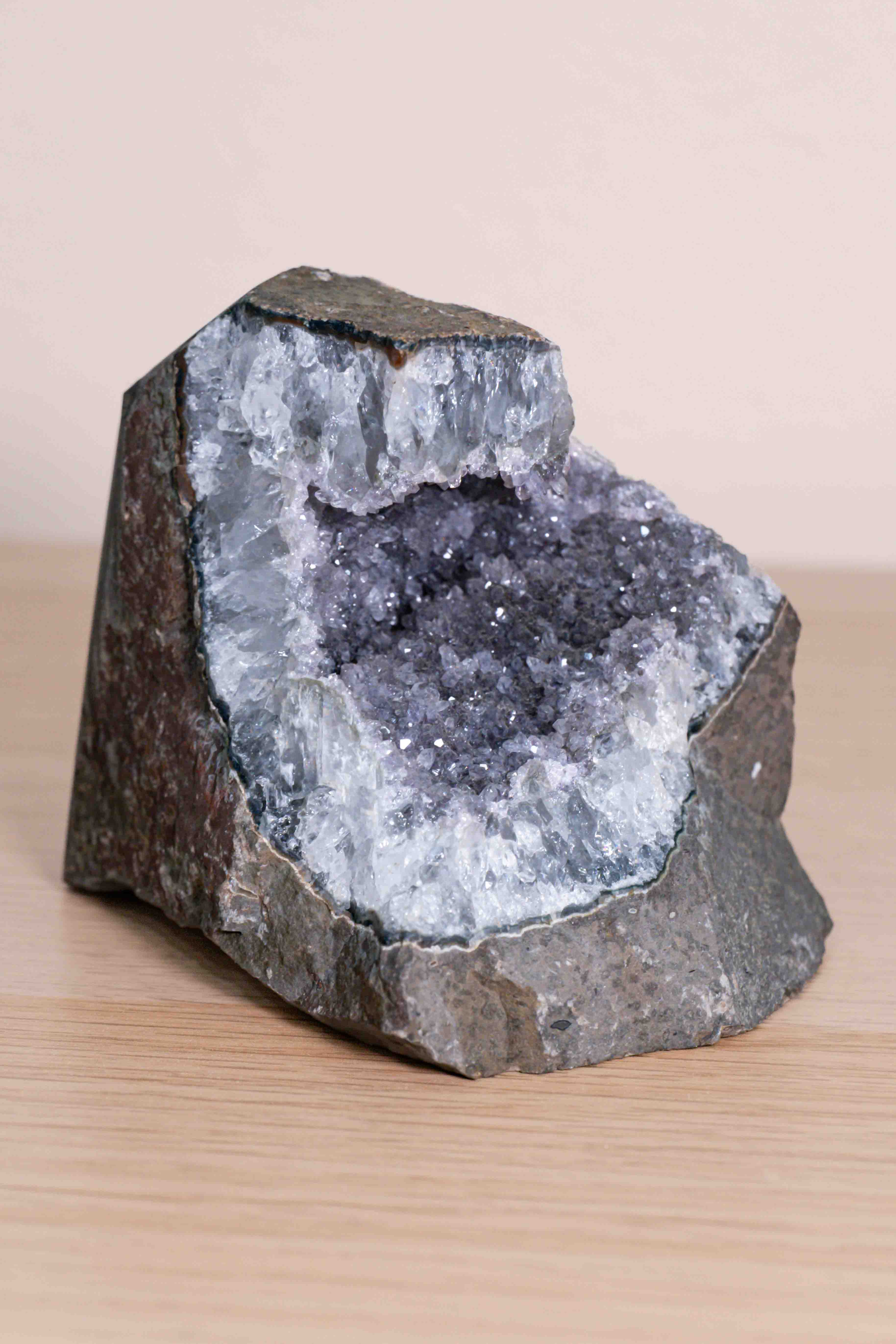 Drusa de Amatista en Bruto (Matriz Natural)