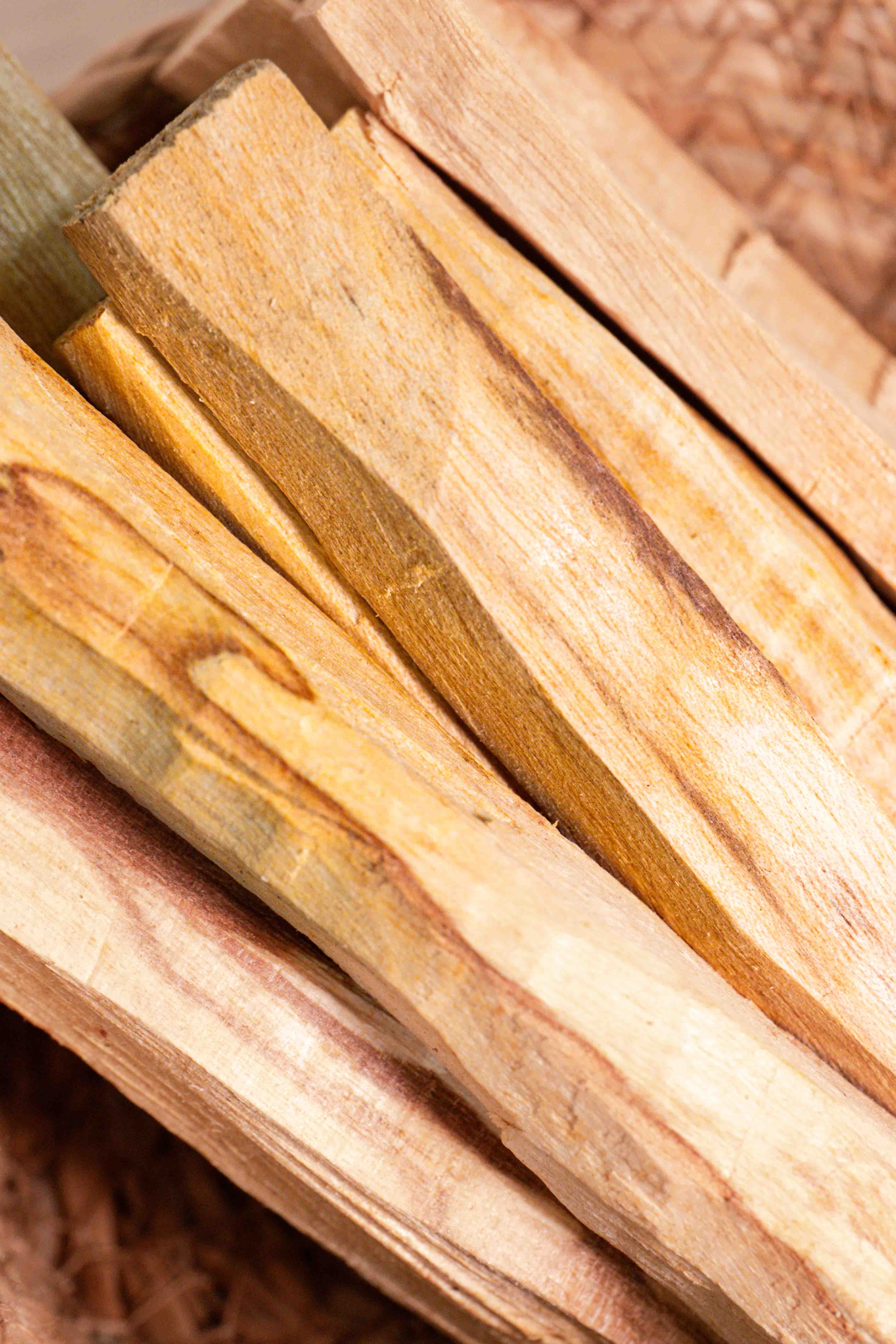 Palo Santo - Madera Sagrada de Limpieza y Purificación