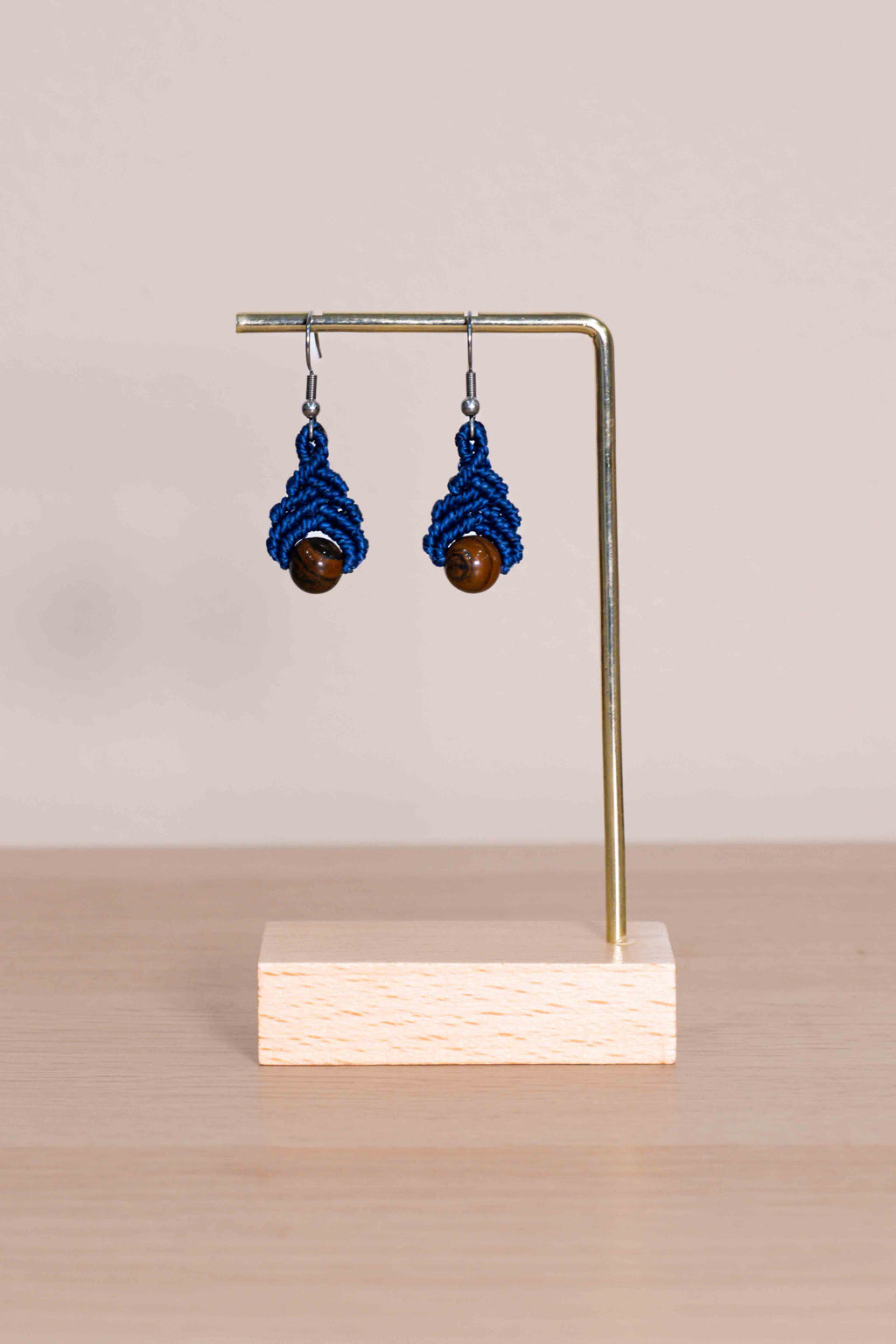 Pendiente Espiral - Ojo de tigre (azul marino)