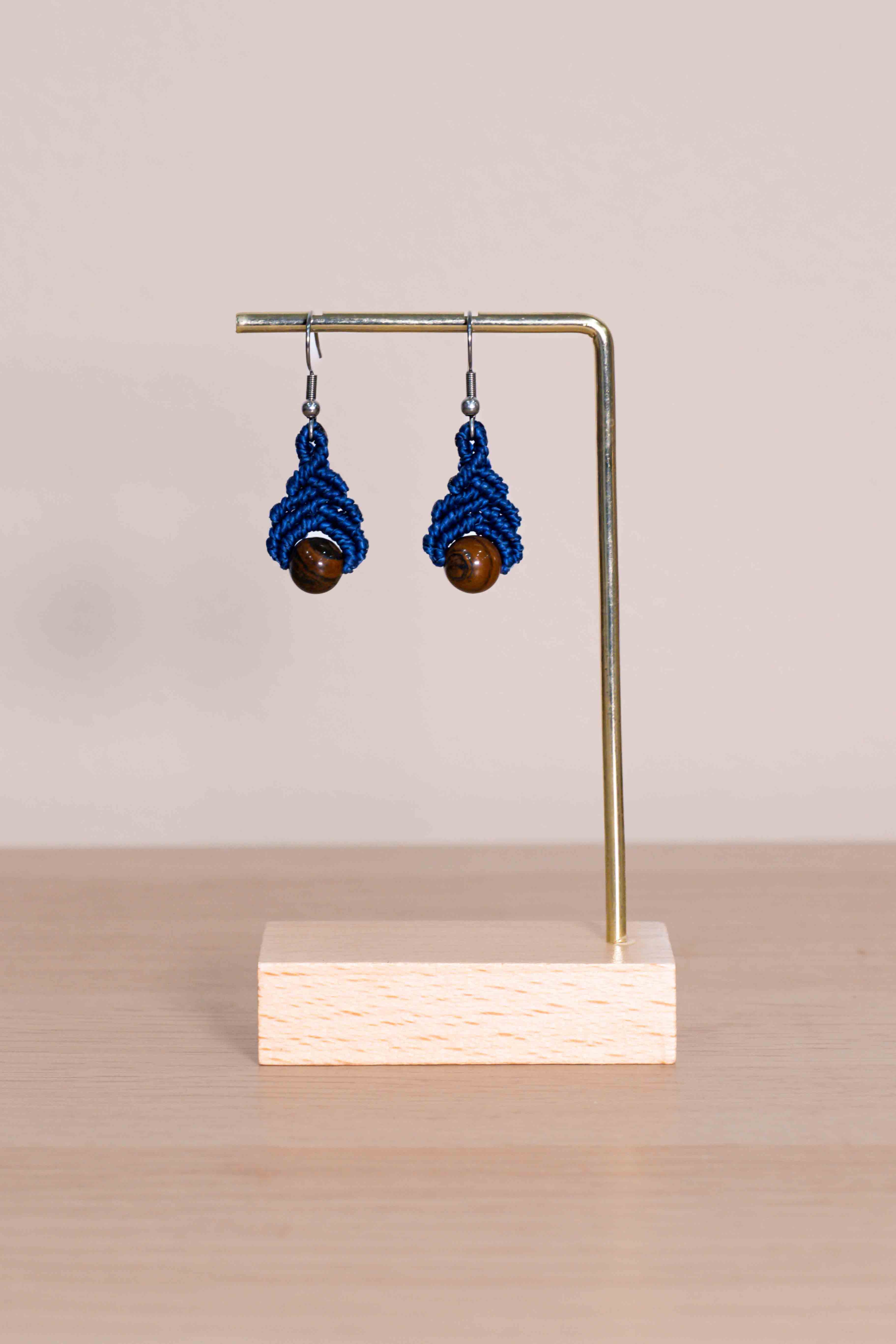 Pendiente Espiral - Ojo de tigre (azul marino)