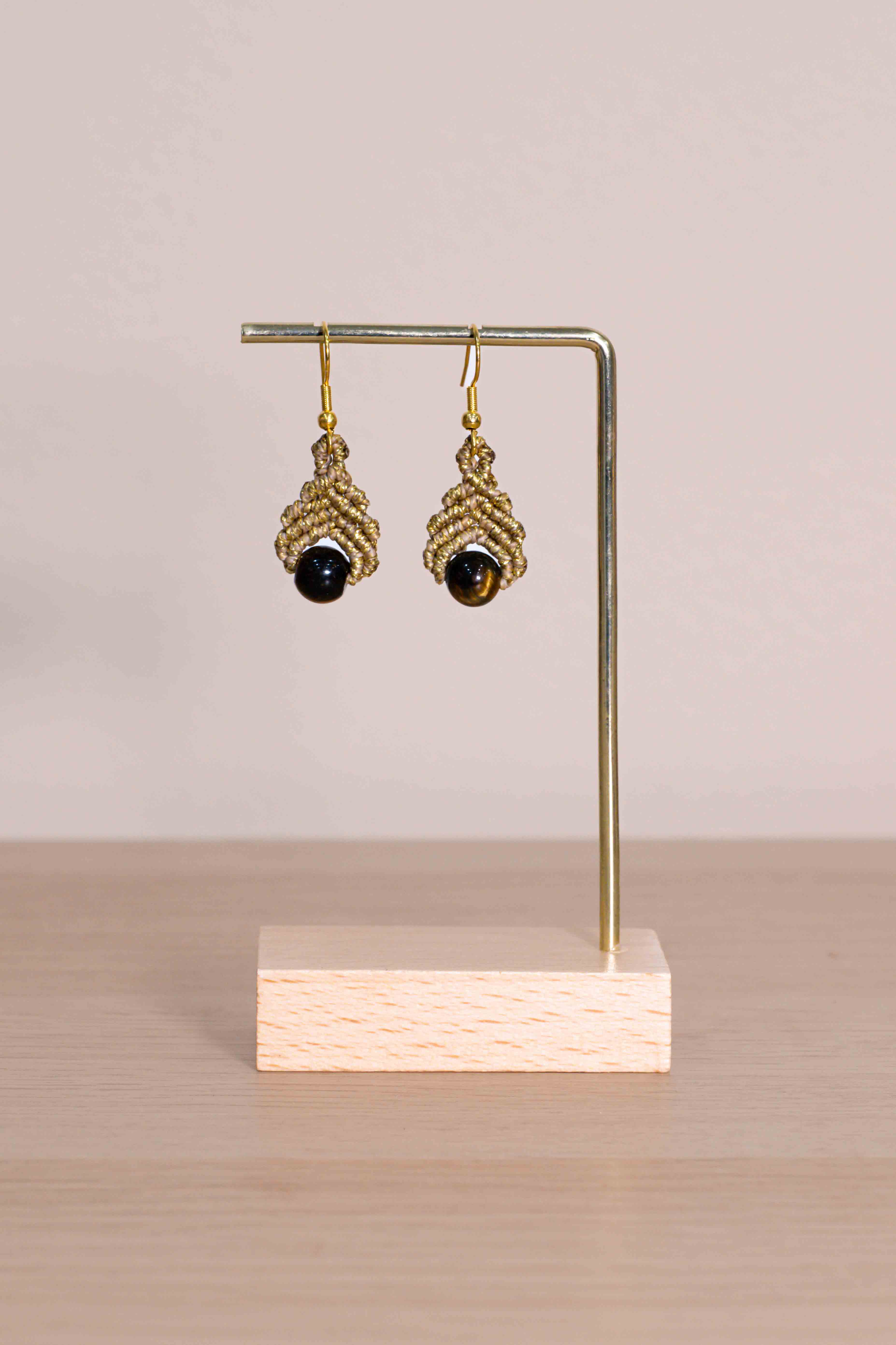 Pendiente Espiral - Ojo de tigre (dorado)