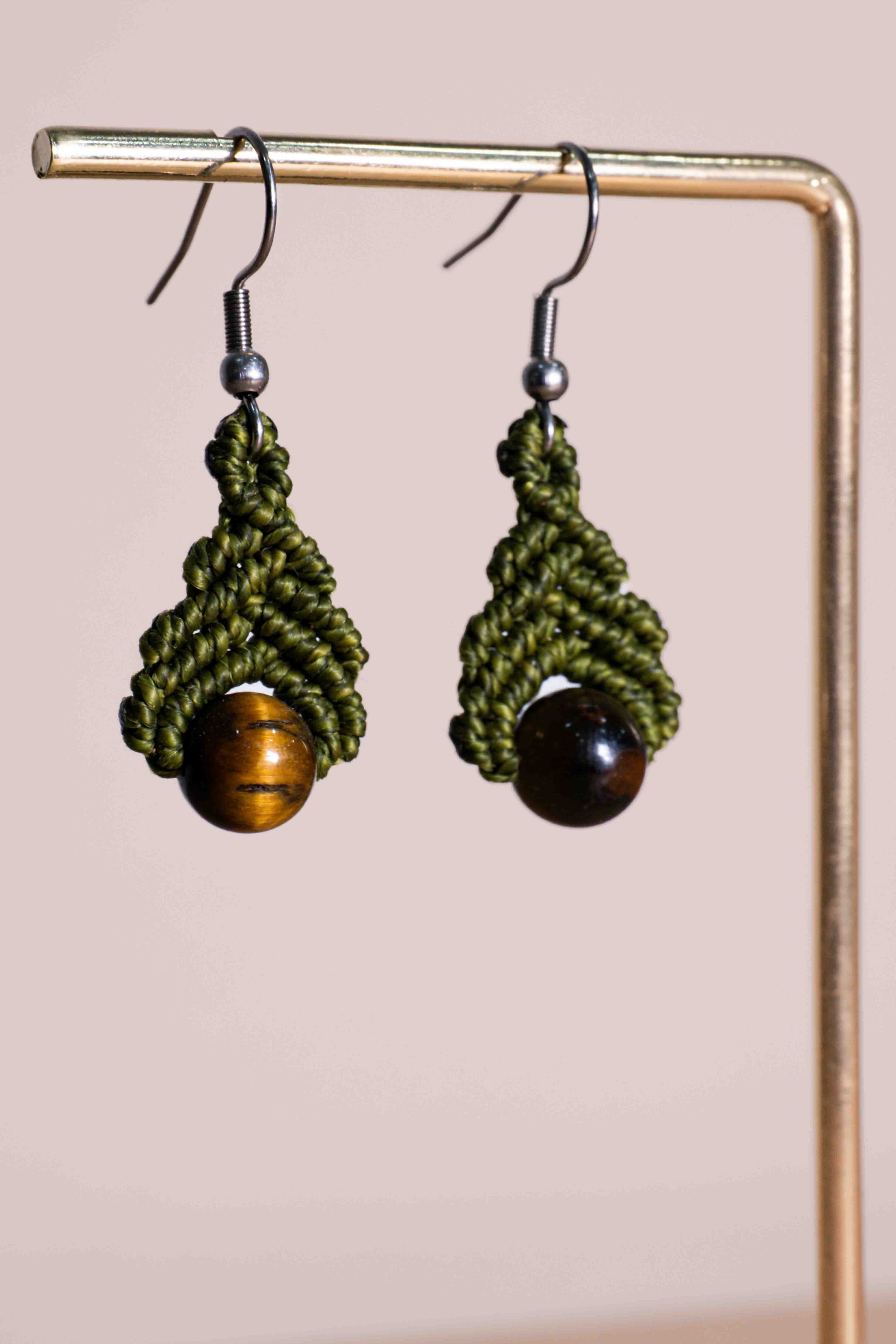 Pendiente Espiral - Ojo de tigre (verde)