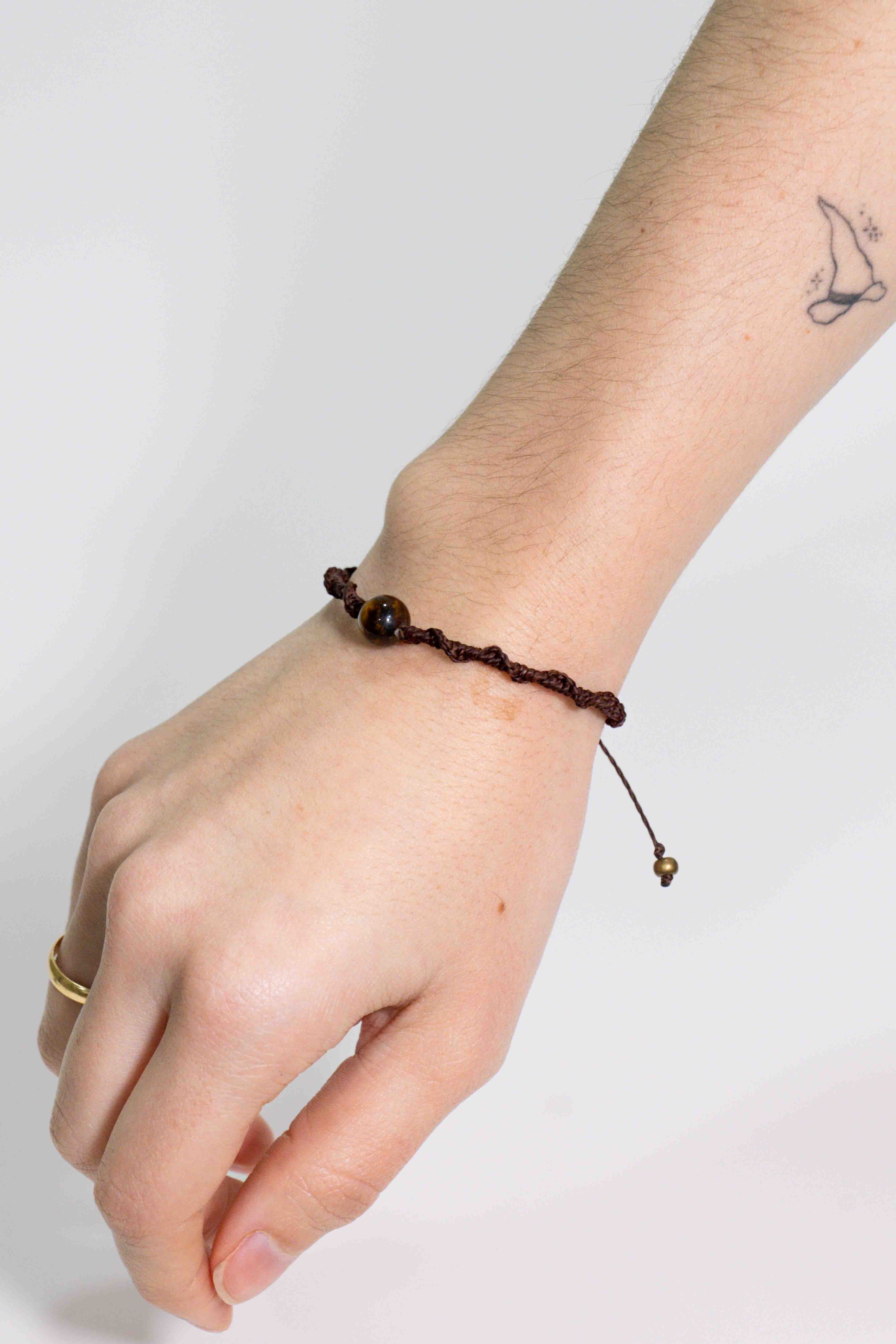 Pulsera de Macramé con Ojo de Tigre (Marrón oscuro)