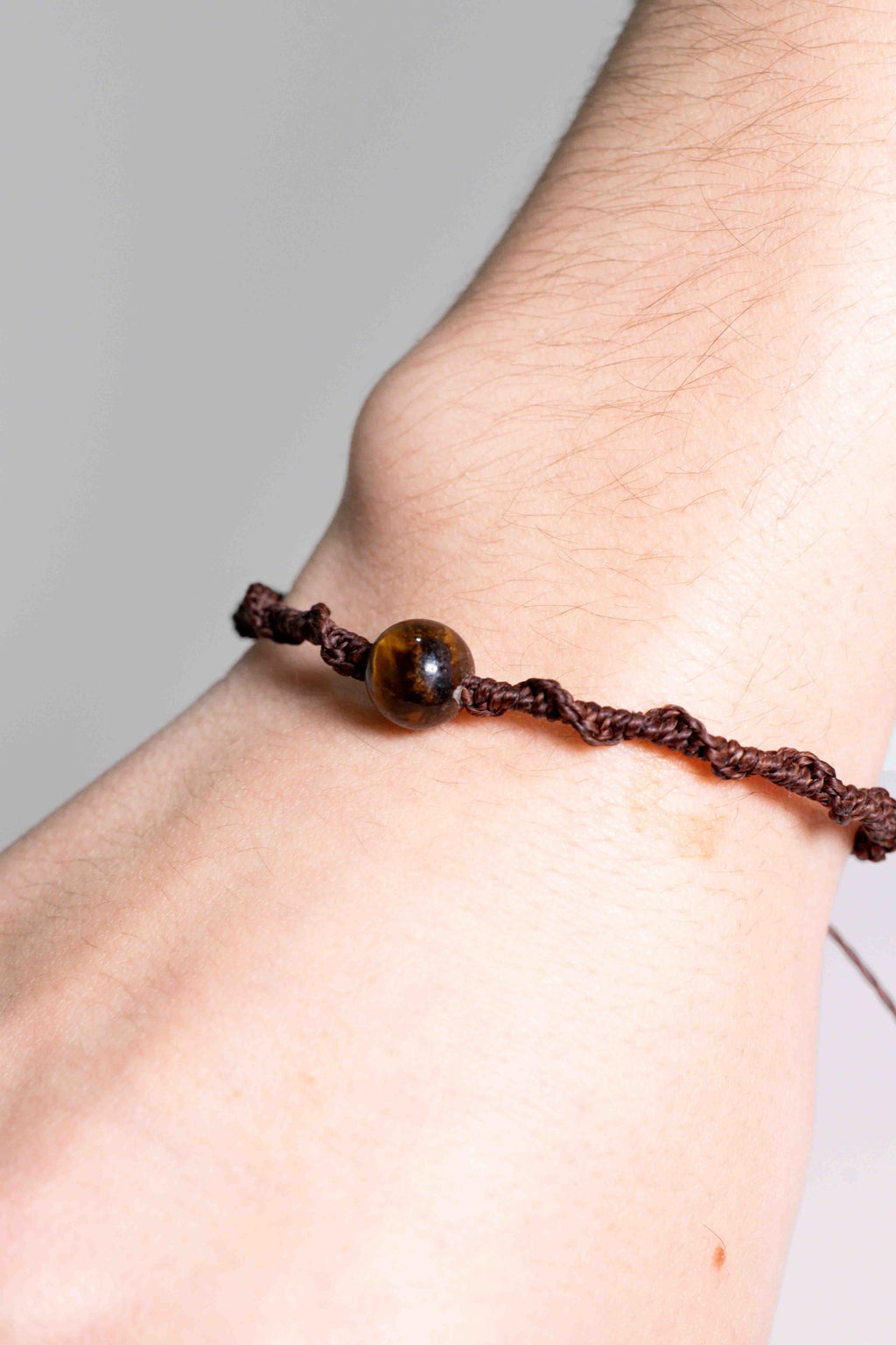 Pulsera de Macramé con Ojo de Tigre (Marrón oscuro)