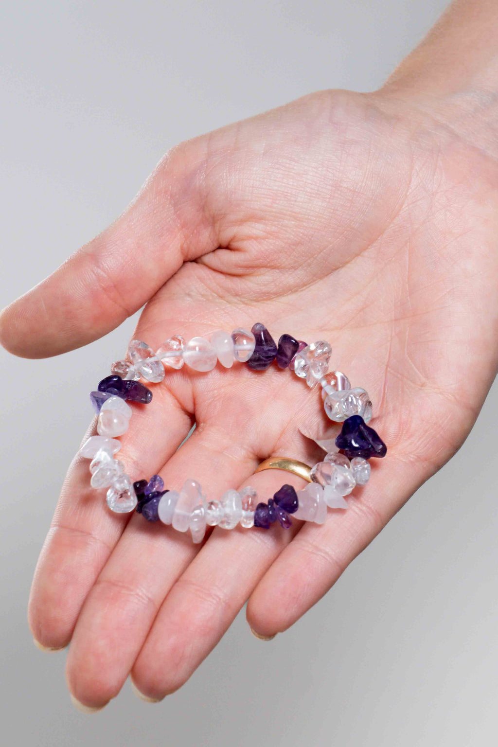 Pulsera Triángulo de oro (Cuarzo Rosa, Cuarzo Transparente, Amatista) en chips